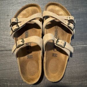 Birkenstock Sandals in Tan Suede